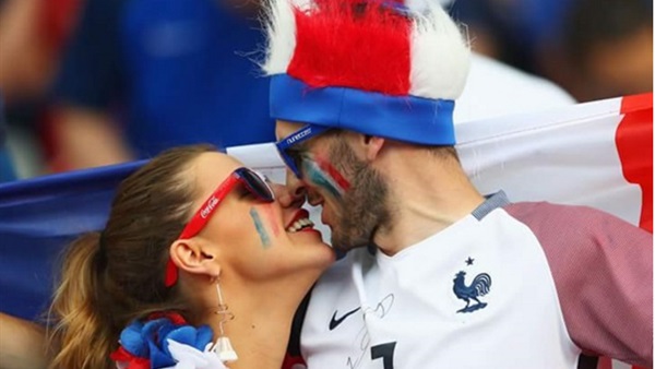 بالفيديو والصور.. أبرز اللقطات المصورة ليورو 2016 قبل انتهاؤه