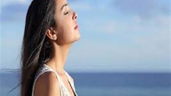  تنهد الإنسان يعمق وظائف الرئة