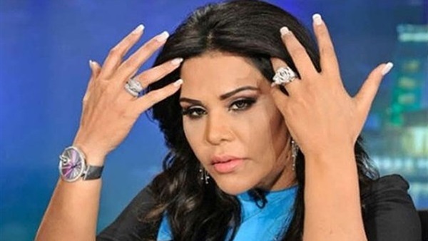 أحلام تبدأ الاستعدادات الاخيرة لسلسلة حفلاتها بمصر