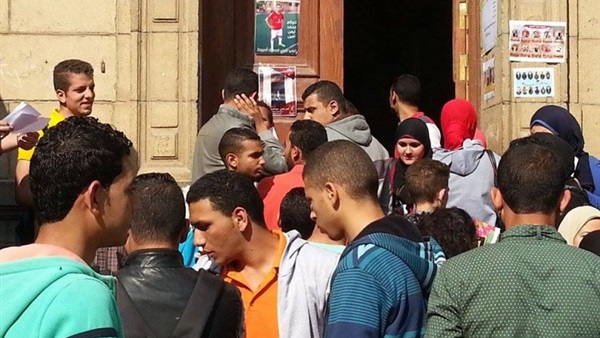إعداد تقرير شامل حول سرقة كرّاسات إجابات طلاب حقوق القاهرة