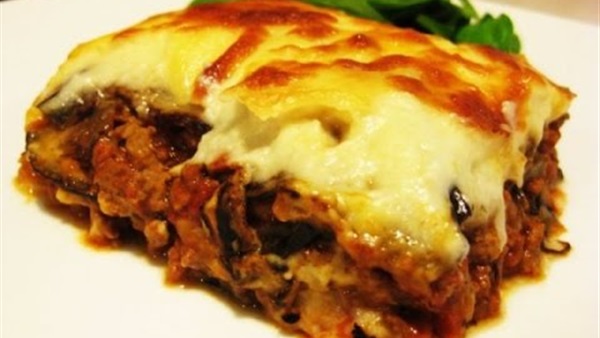 طريقة عمل المسقعة بالبشاميل