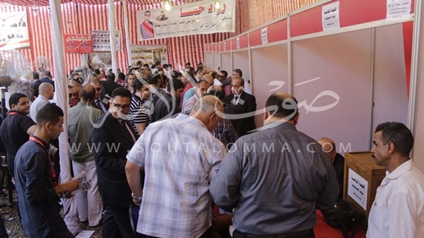بالصور.. إقبال كثيف على انتخابات نادى القضاه 