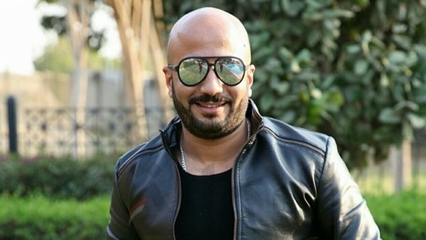 كريم مأمون يسرد «أحلامه» على «فيسبوك»