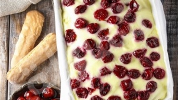 طريقة عمل فطيرة الكرز بأصابع البسكويت