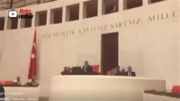 بالفيديو.. لحظة قصف مبنى البرلمان التركى بأنقرة