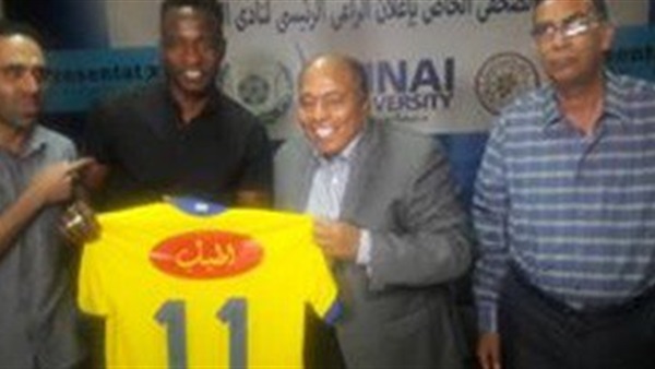 «أوتاكا» يرتدى قميص رقم 11 مع الدراويش