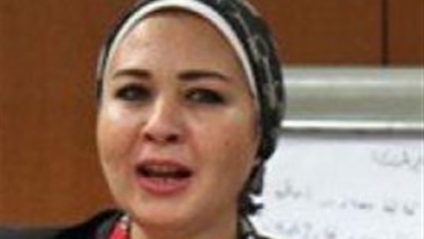 إيمي درويش تكشف تفاصيل «معاكسة» نجل شقيق زينب سالم لها