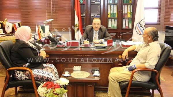 محافظ بني سويف يلتقي المسئول الثقافي لإستعراض الخطة المقبلة