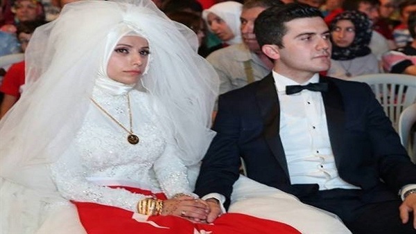 حفل زفاف تركي يتحول إلى مظاهرة ضد الانقلاب