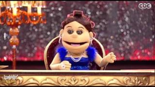 بالفيديو.. جابر القرموطي يطلب الزواج من «أبلة فاهيتا» 