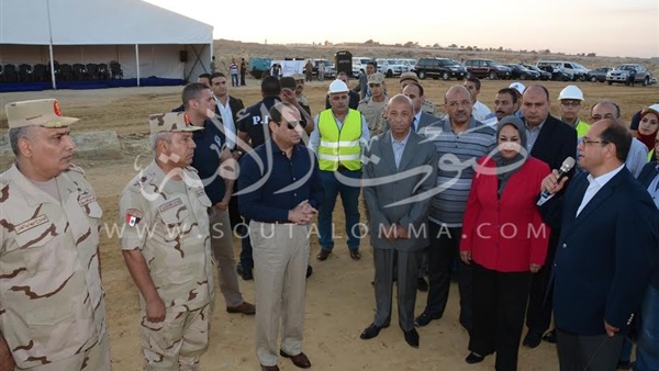 بالصور.. تفاصيل جولة السيسي التفقدية بـ«الأسمرات»
