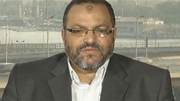 قيادى إخوانى هارب بتركيا يهاجم الجيوش العربية ويشبهها بالاحتلال