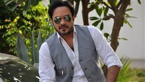 محمد رجب يقلد خالد ارغنج فى «حريم السلطان»