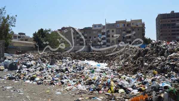 بالصور.. مدارس عين شمس بها وباء قاتل