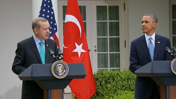 البيت الأبيض: أوباما يحث أردوغان علي احترام الديمقراطية