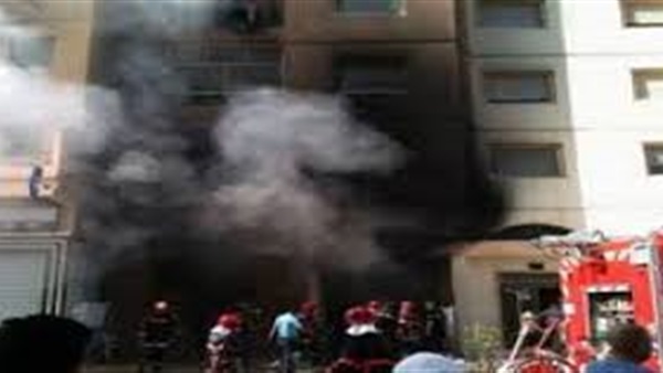 ٣ سيارات إطفاء تسيطر على حريق شقة سكنية في القطامية