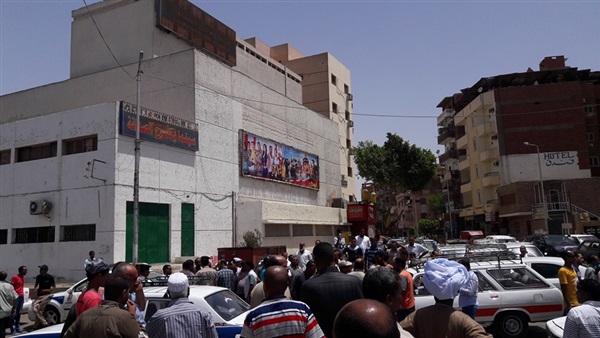 بالصور.. وقفة احتجاجية لسائقي«التاكسي» بأسوان 