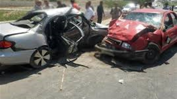 مصرع شخص وإصابة آخر فى حادث تصادم سيارتين بالبحيرة