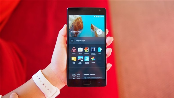 «XIAOMI»تحتفل بعامها الثاني  و تخفض أسعار هواتفها 
