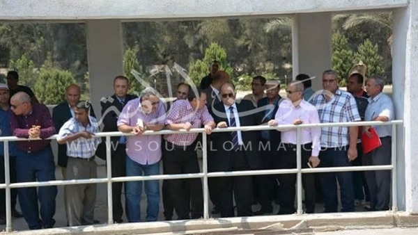 بالصور.. محافظ الدقهلية لمسئولي شركة المياه: «مليش دعوة بأي أعذار»
