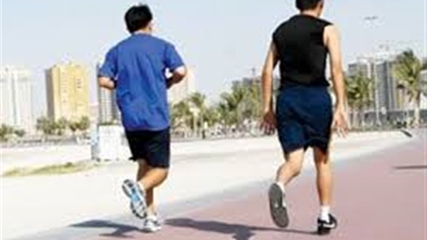 30 دقيقة مشى فى اليوم لمدة 5 أيام بالأسبوع تساعد على تنشيط المخ