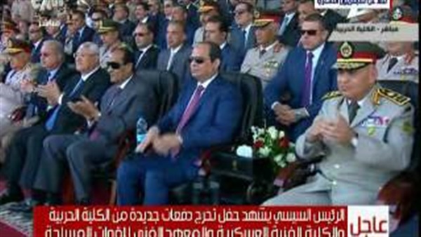 بالفيديو.. «السيسى» يشاهد مهارات تحطيم الأجسام الصلبة بالكلية الحربية