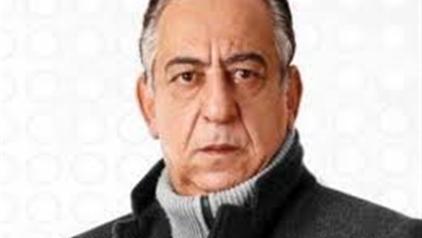 «احمد راتب» يرد على اتهامه بالاضطراب النفسى بعد تداول صوره بالفنلة