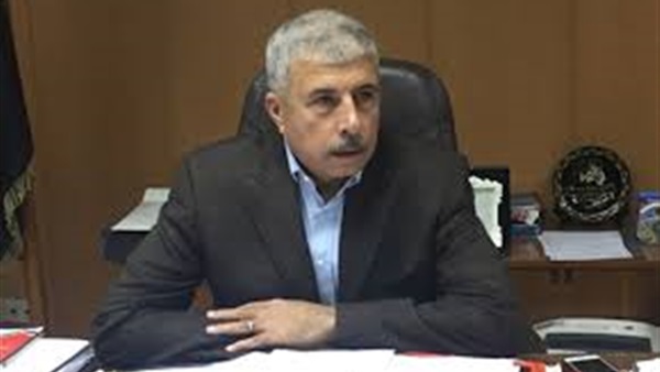شركة مدرج تطبع صور المشجعين فى مباراة الفراعنة أمام تشاد