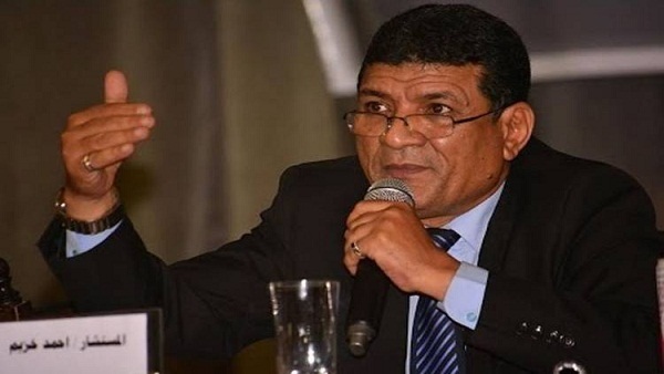 خبير اقتصادي: ديون مصر تخطت 3 تريليون جنيه