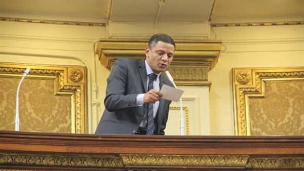 نائب دار السلام يعقد جلسة صلح بين عائلتين بحلوان