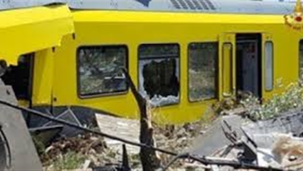 30 مصابا بحادث اصطدام قطار بشاحنة شمال إيران
