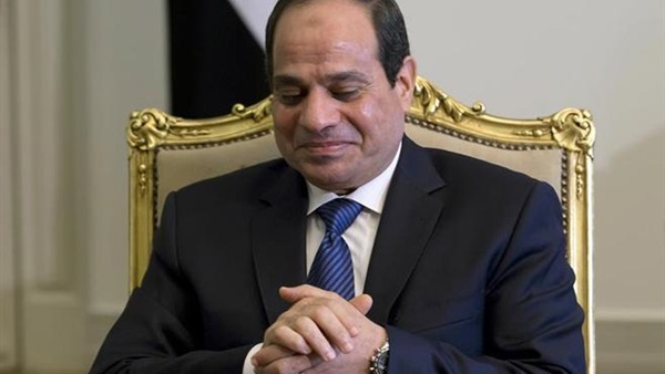 نائب خادم الحرمين الشريفين يهنئ «السيسي» بذكرى اليوم الوطني