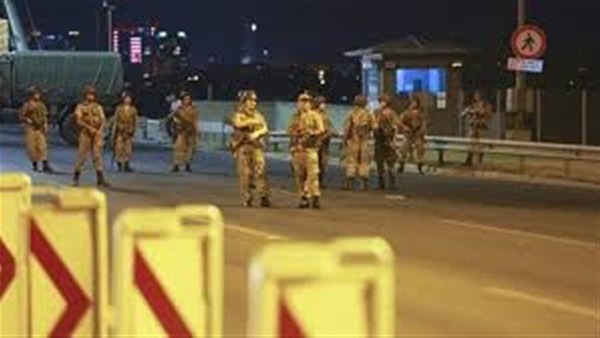 القبض على عقيد «انقلابي» تركي مختبئا في «دولاب»