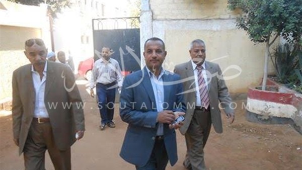 إحالة 3 عمال بمركز شباب والوحدة الصحية فى صدفا للتحقيق