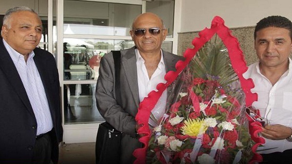 الوداد يستقبل الأهلي بالورود في مطار محمد الخامس