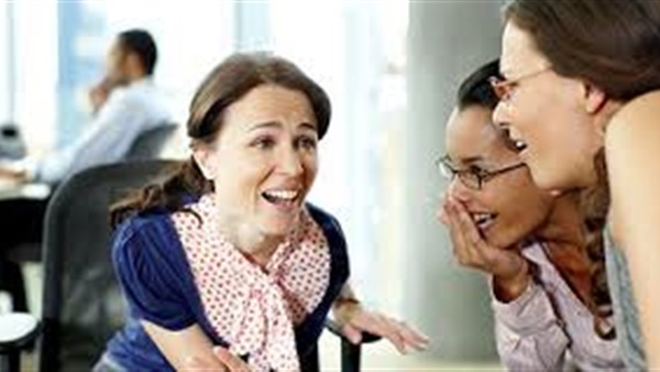 دراسة: النميمة مفيدة لصحتك