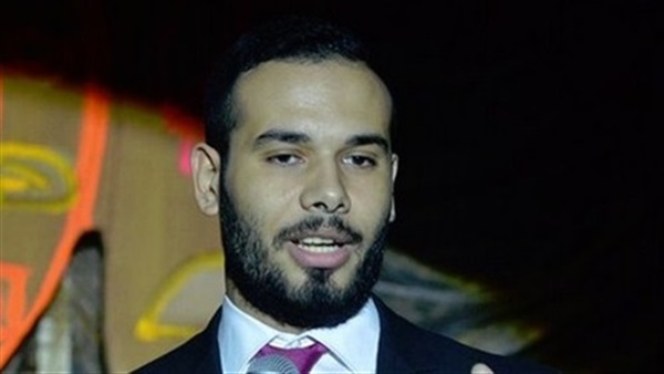 «عزوز عادل» يتجه الى التدريس الجامعى لأجل «أولاد تسعة»