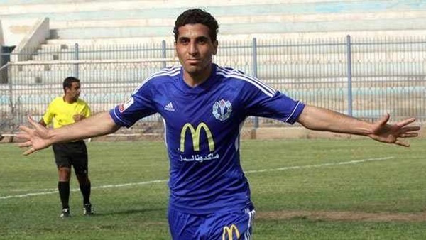فاركو يتعاقد مع "حمادة يحي" مهاجم المصري لموسمين