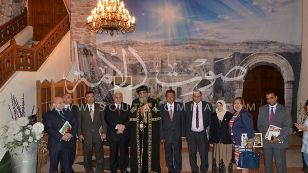 التفاصيل الكاملة للقاء «البابا تواضروس» بأعضاء النواب.. بابا الإسكندرية يعرب عن قلقة من صدور قانون صادم لبناء الكنائس.. مطالبات بحل جذرى للفتن الطائفية.. ويؤكد القانون الحالى منذ عصر الدولة العثمانية