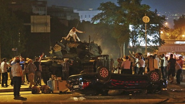 صحيفة: جنرال أمريكي هو منظم ومدير محاولة الانقلاب في تركيا