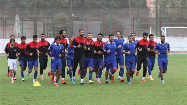 تدريبات تأهيلية للاعبي الأهلي قبل لقاء الوداد