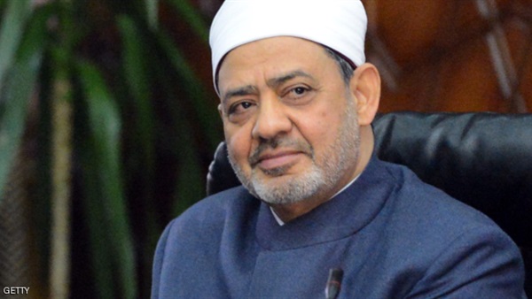 بالفيديو.. شيخ الأزهر يستقبل رئيس الأركان البرية بباكستان