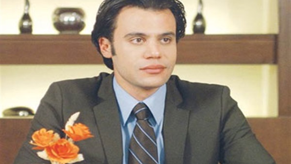 محمد إمام ينعى رحيل الفنان محمد كامل