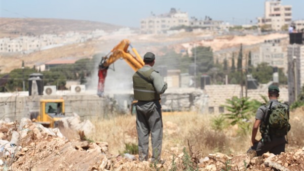 الاحتلال ينفذ عملية هدم شمال شرق القدس المحتلة