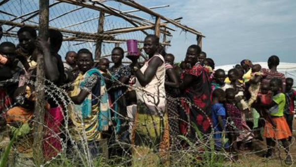 37 ألف شخص فروا من جنوب السودان إلى أوغندا