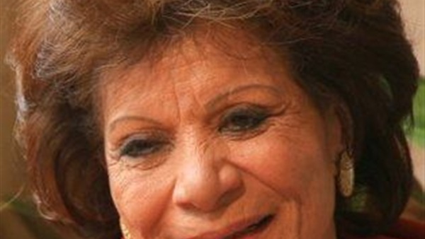 تأجيل فيلم حياة «عايدة عبد العزيز» لاكتشاف وثائق جديدة 