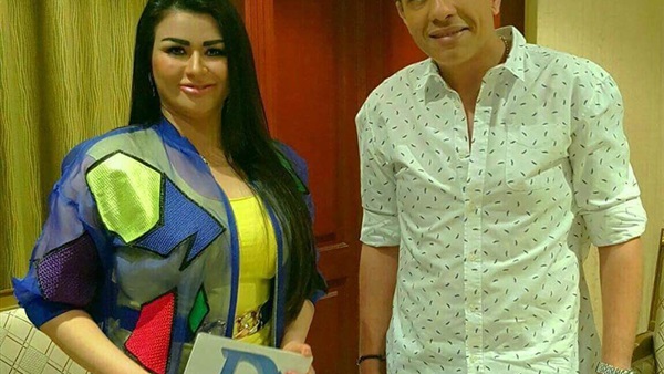 بالصور.. محمد عبد الحافظ ضيف نادية حسنى ..غدا 