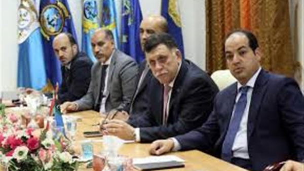 وزير المواصلات الليبي يبحث مع سفير بريطانيا تعزيز العلاقات