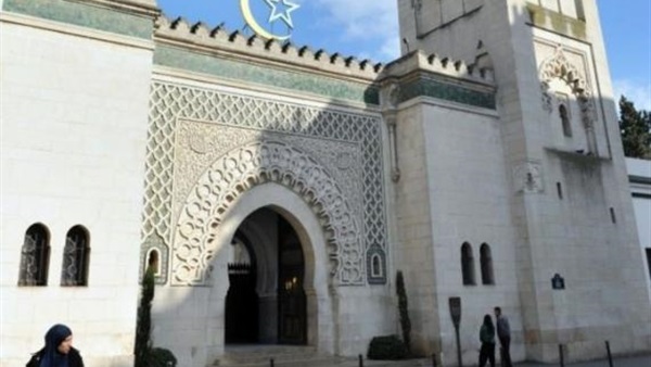 المجلس الفرنسي للديانة الإسلامية يدعو مسلمي فرنسا لحضور قداس الأحد
