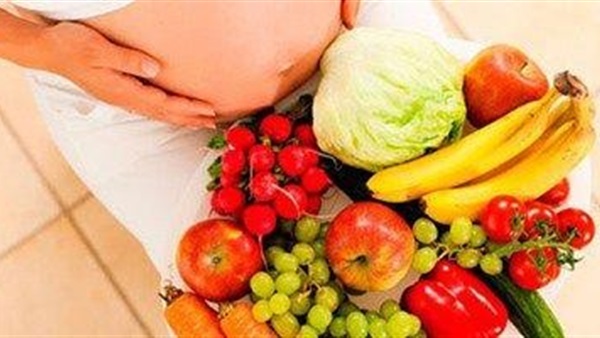 تناول الفاكهة أثناء الحمل يرفع مستوى «ذكاء الطفل»